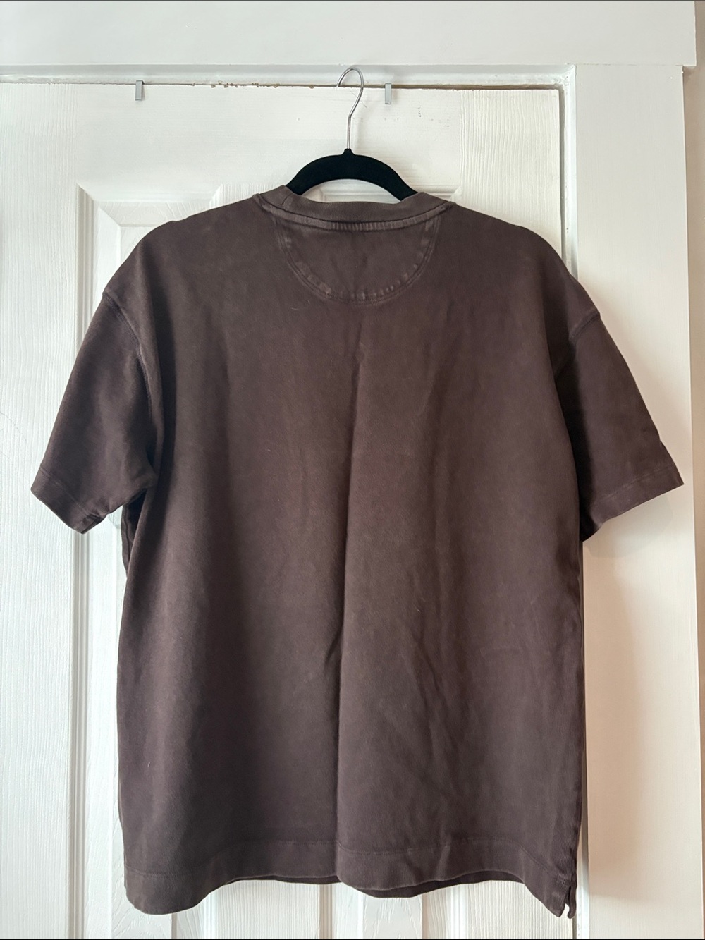 GAP Heavyweight cotton Classic Crew Neck T-Shirt in Dark Brown - Picture 3 of 3